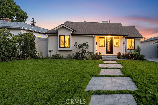 Detail Gallery Image 2 of 53 For 5700 Vista Del Monte, Sherman Oaks,  CA 91411 - 3 Beds | 2 Baths