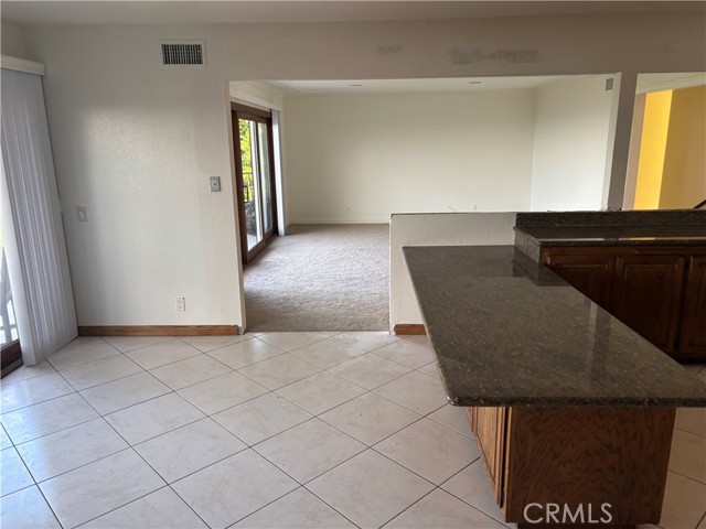 Detail Gallery Image 6 of 26 For 11393 La Vereda Dr, North Tustin,  CA 92705 - 5 Beds | 4/2 Baths