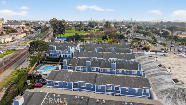 Detail Gallery Image 40 of 41 For 107 W Spring #C,  Long Beach,  CA 90806 - 2 Beds | 2/1 Baths