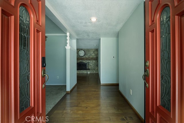 Detail Gallery Image 5 of 34 For 5557 Wentworth Dr, Riverside,  CA 92505 - 4 Beds | 2 Baths