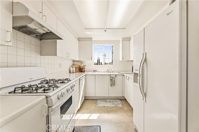 Detail Gallery Image 14 of 35 For 598 S 2nd #D,  Alhambra,  CA 91801 - 2 Beds | 2 Baths