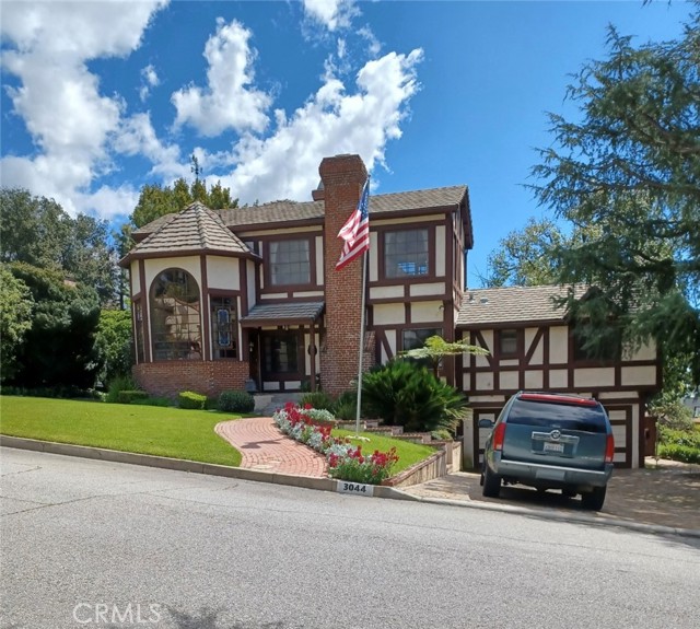 3044 N MOUNT CURVE Avenue, Altadena CA: https://media.crmls.org/medias/8b3e629d-5110-4f24-b2b6-4475a15637b0.jpg