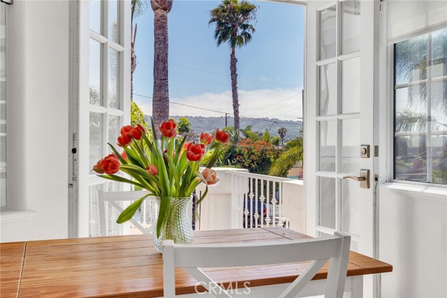 1021 Avenue D, Redondo Beach, California 90277, 4 Bedrooms Bedrooms, 0 ,2 BathroomsBathrooms,Residential,For Sale,Avenue D,0,SB26127548