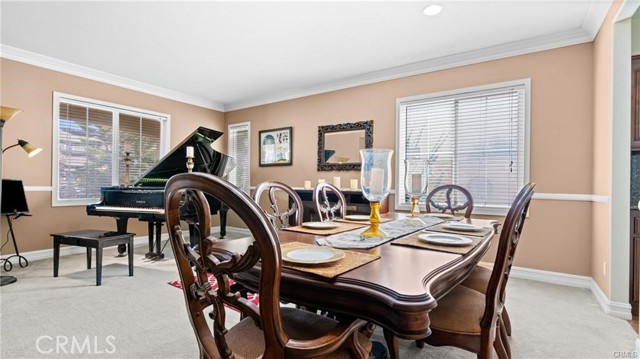 Image 10 of 65 For 13726 Kiwi Avenue