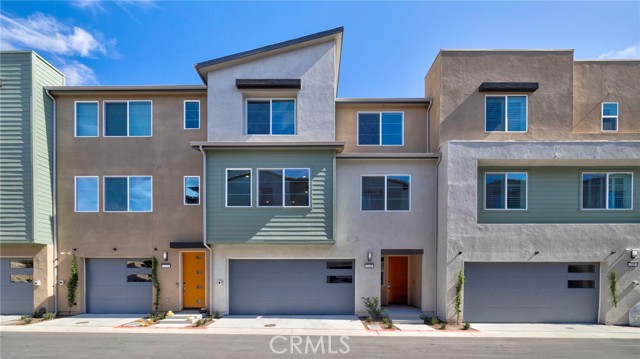 Detail Gallery Image 2 of 39 For 2240 Dawn Way, Rancho Mission Viejo,  CA 92675 - 2 Beds | 2 Baths