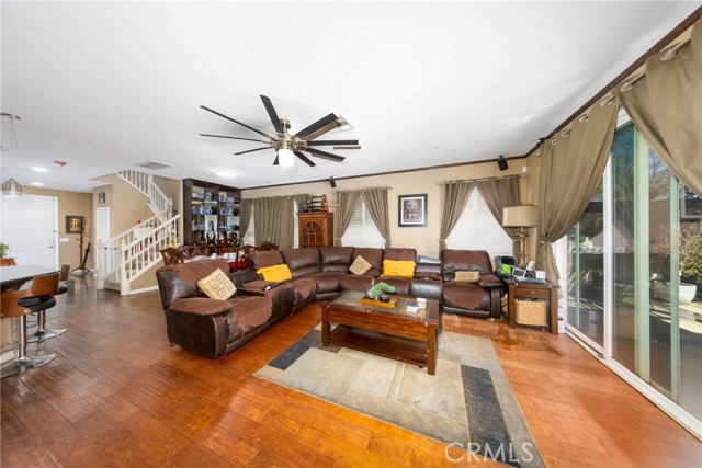 Detail Gallery Image 14 of 35 For 5537 Hartness Ct, Fontana,  CA 92336 - 4 Beds | 3/1 Baths