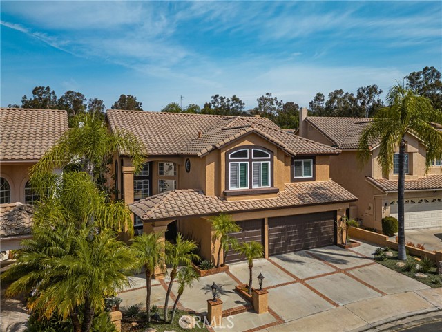 29 Calabria, Lake Forest CA: https://media.crmls.org/medias/8b428f0a-1726-44c7-a20f-71a214e91d4d.jpg