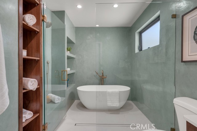 58 66th Place, Long Beach CA: https://media.crmls.org/medias/8b42b4ef-bfb4-44aa-a15c-9b4078c0b120.jpg