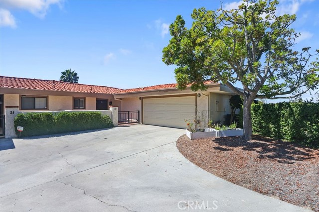 19 Peartree, Rolling Hills Estates, California 90274, 3 Bedrooms Bedrooms, ,2 BathroomsBathrooms,Residential,Sold,Peartree,TR22201913