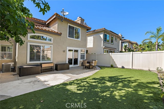 20 Via Tronido, Rancho Santa Margarita CA: https://media.crmls.org/medias/8b438ae6-7f15-4017-9070-ec7ca19e925c.jpg