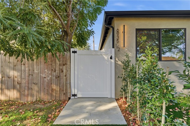 Detail Gallery Image 51 of 75 For 6935 Jellico Ave, Lake Balboa,  CA 91406 - 8 Beds | 8 Baths