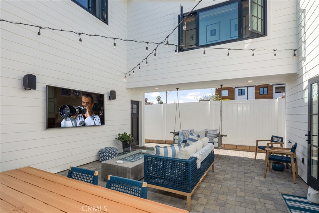 8b4440f3 3318 411b Be6a 251fa45402d6