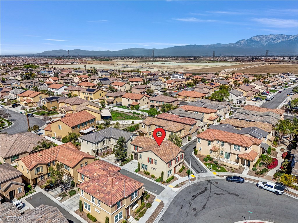 MLS #OC25151215 img 32