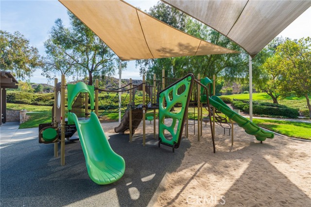 Detail Gallery Image 33 of 36 For 49 Castletree, Rancho Santa Margarita,  CA 92688 - 5 Beds | 3 Baths