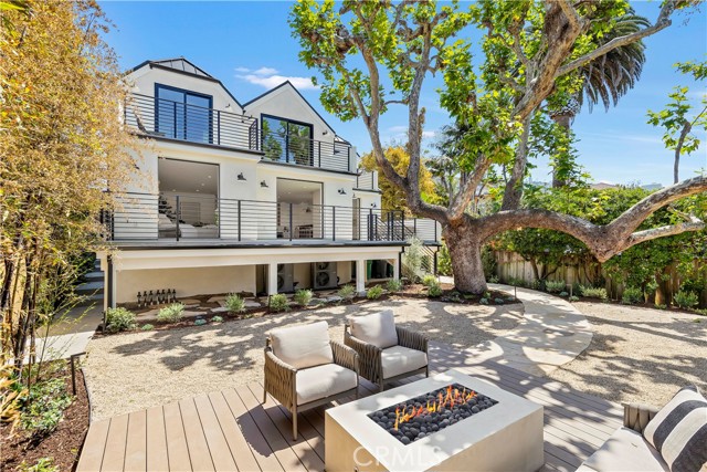 Detail Gallery Image 6 of 46 For 1759 Glenneyre St, Laguna Beach,  CA 92651 - 5 Beds | 5/1 Baths