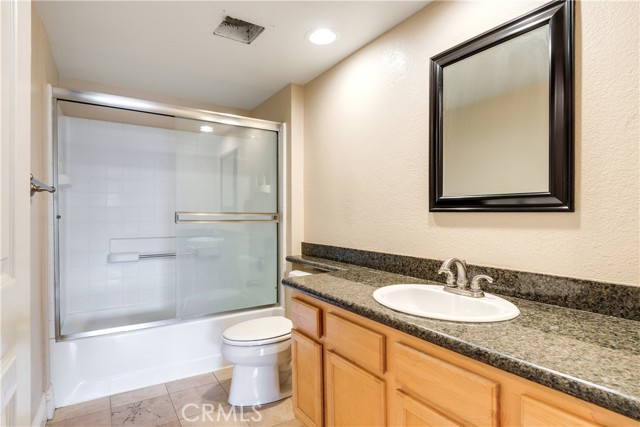 Detail Gallery Image 27 of 31 For 2380 Del Mar #306,  Corona,  CA 92882 - 2 Beds | 2 Baths