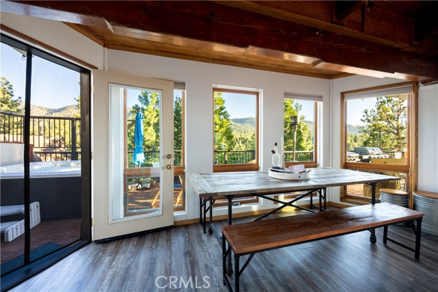 43811 Canyon Crest Drive, Big Bear Lake CA: https://media.crmls.org/medias/8b450a19-c474-4e30-a18e-0199d1447870.jpg