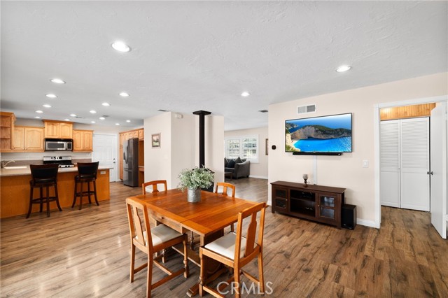 Detail Gallery Image 6 of 34 For 209 Anita Ct, Redlands,  CA 92373 - 3 Beds | 2 Baths