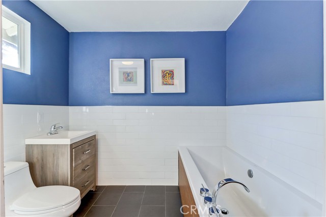 1403 Cuernavaca Place, Claremont CA: https://media.crmls.org/medias/8b45ea6f-58e7-4f8a-8e99-6672e712d553.jpg