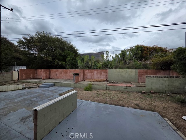 10141 Brockway Street, El Monte CA: https://media.crmls.org/medias/8b45fa56-9e5c-46f3-8f33-9c27735959e8.jpg