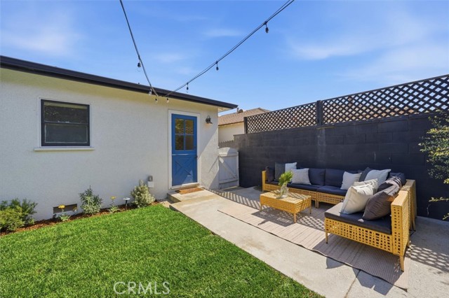 1039 8th Street, Hermosa Beach, California 90254, 2 Bedrooms Bedrooms, 0 ,1 BathroomBathrooms,Residential,For Sale,8th,0,SB26121769