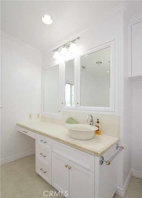 26235 Birchfield Ave, Rancho Palos Verdes CA: https://media.crmls.org/medias/8b46e16e-df19-4449-9d73-109733116fbf.jpg