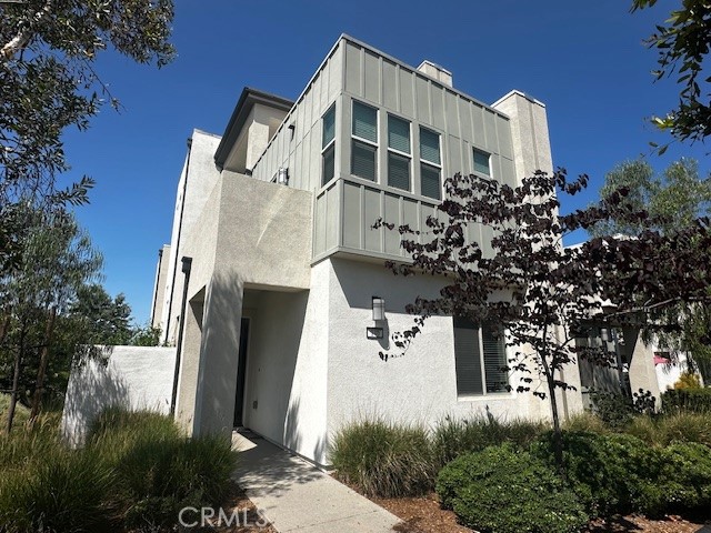 140 Spectacle, Irvine CA: https://media.crmls.org/medias/8b479382-39d6-476a-b855-be2e89e634bd.jpg