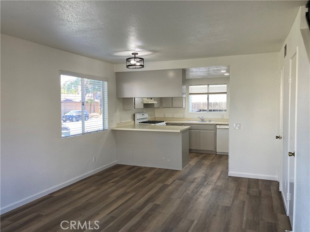 28601 Calle Del Lago, Murrieta CA: https://media.crmls.org/medias/8b47aa71-c2da-4635-940b-28c5c768c9d8.jpg