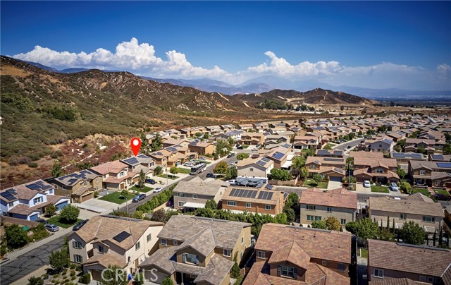 4049 Running Oak Lane, San Bernardino CA: https://media.crmls.org/medias/8b47f806-195a-41ac-afd6-ac3992021c8a.jpg