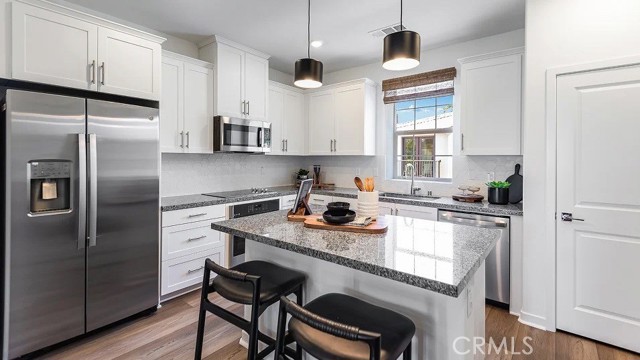 Detail Gallery Image 3 of 24 For 8409 Tapia Way, Rancho Cucamonga,  CA 91730 - 3 Beds | 3/1 Baths