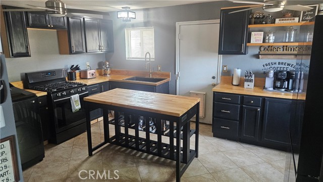 Detail Gallery Image 5 of 15 For 320 Windy Pass, Barstow,  CA 92311 - 3 Beds | 1 Baths