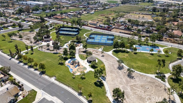 7530 Standing Rock Road, Eastvale CA: https://media.crmls.org/medias/8b48cf6f-1a46-43f0-b0a8-5985d7a24043.jpg