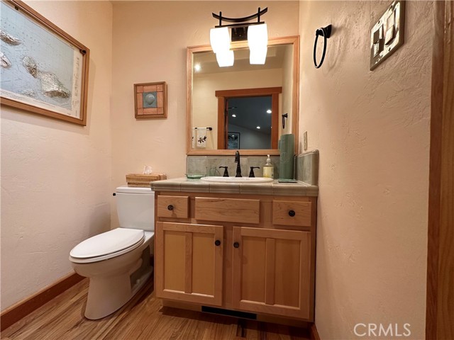 Detail Gallery Image 13 of 54 For 2101 Davis Place Rd, Mount Shasta,  CA 96067 - 4 Beds | 2/1 Baths