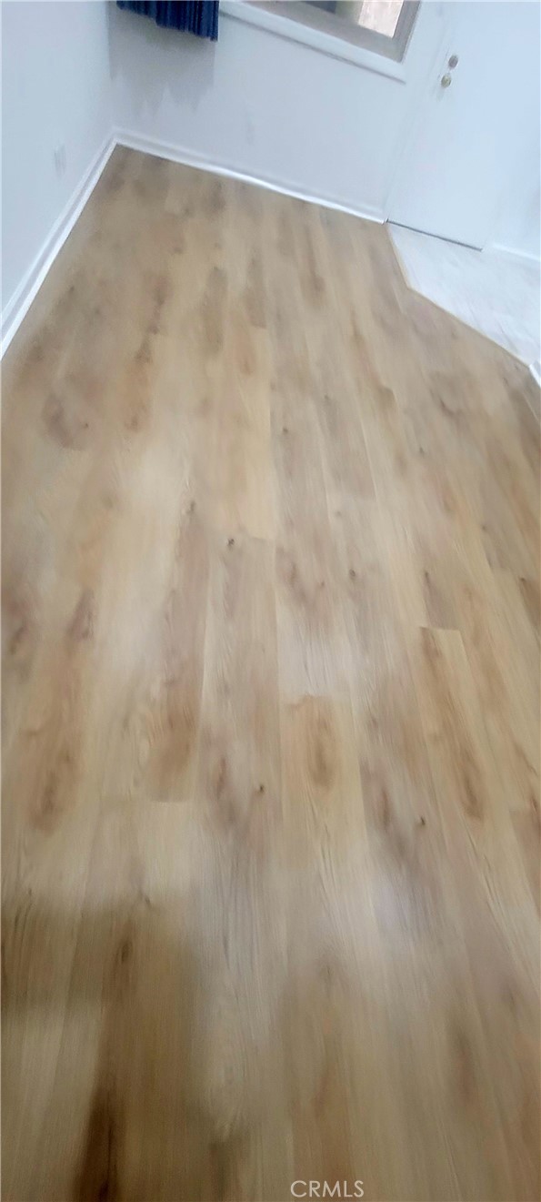 https://media.crmls.org/medias/8b497a7f-87c7-43d8-bac8-2bda4b88a91a.jpg?preset=X-Large