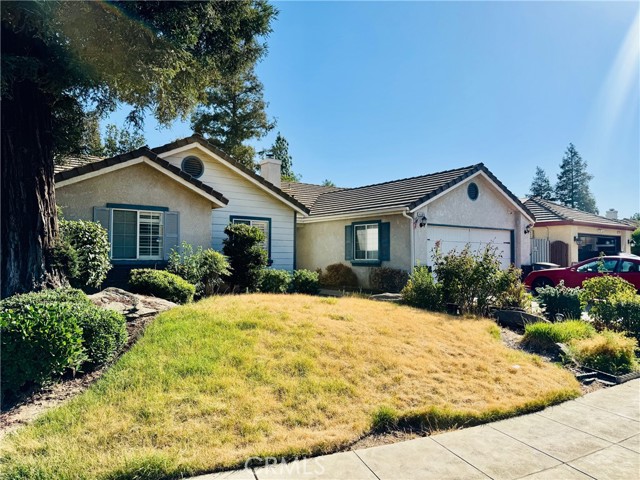 Detail Gallery Image 2 of 26 For 4189 W Providence Ave, Fresno,  CA 93722 - 3 Beds | 2 Baths