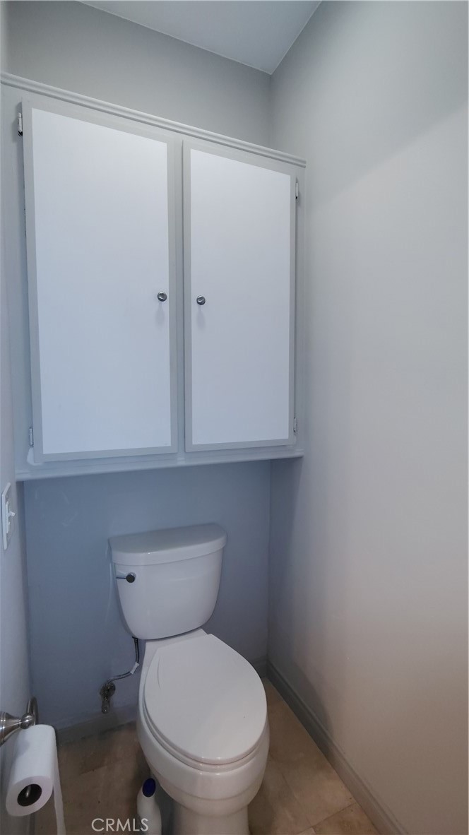 https://media.crmls.org/medias/8b4acec9-b4e1-4c21-a842-6a8269445256.jpg?preset=X-Large