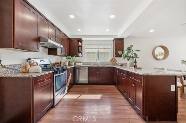 Detail Gallery Image 10 of 21 For 15496 Rolling Ridge, Chino Hills,  CA 91709 - 3 Beds | 2 Baths