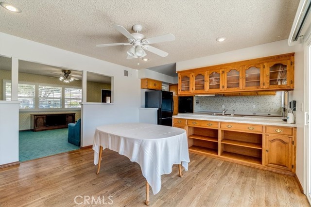 516 E Creston Street, Santa Maria CA: https://media.crmls.org/medias/8b4bf9ad-3586-476c-82ce-36ec4c46d46e.jpg