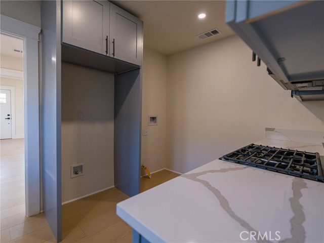 Detail Gallery Image 10 of 59 For 3453 Estrada, Los Angeles,  CA 90023 - 2 Beds | 2 Baths