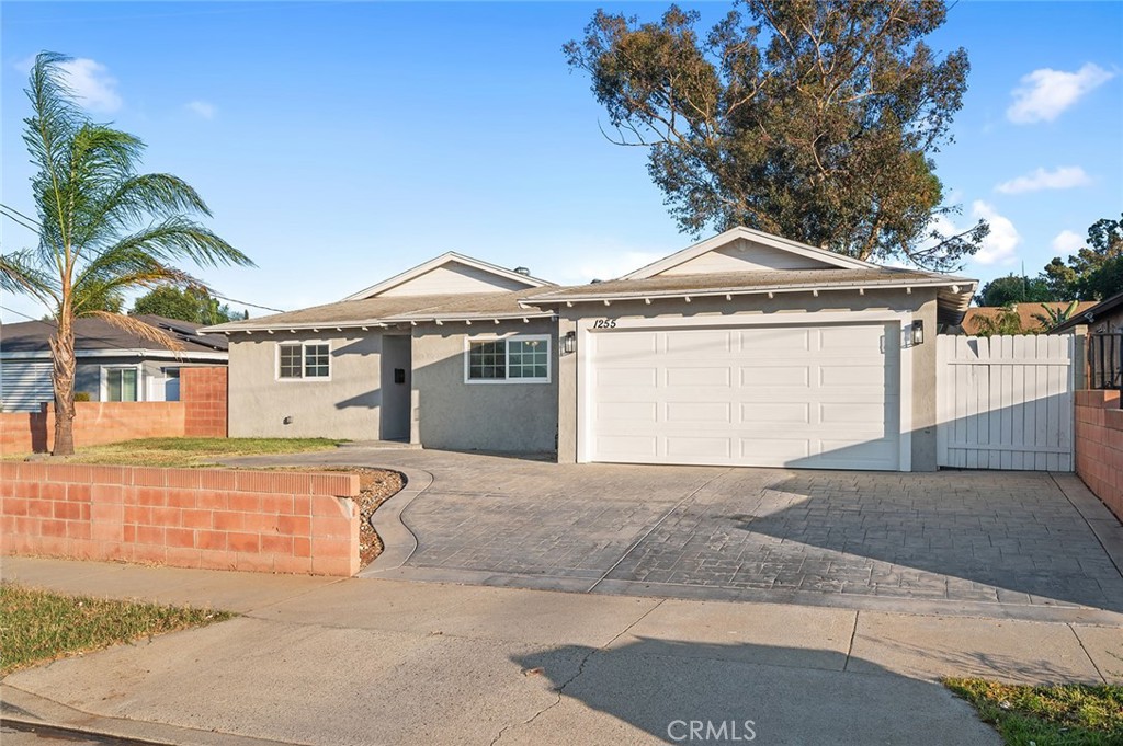 1255 Jadestone