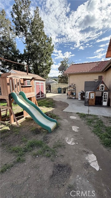 Detail Gallery Image 19 of 21 For 42012 Manchester, Hemet,  CA 92544 - 4 Beds | 2/1 Baths