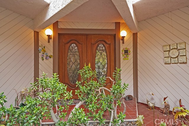 Detail Gallery Image 10 of 60 For 9752 Rangeview Dr, Santa Ana,  CA 92705 - 4 Beds | 3/1 Baths