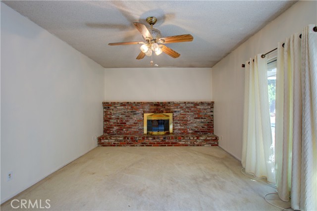 Detail Gallery Image 10 of 32 For 684 Vallie Ct, Merced,  CA 95340 - 4 Beds | 2 Baths