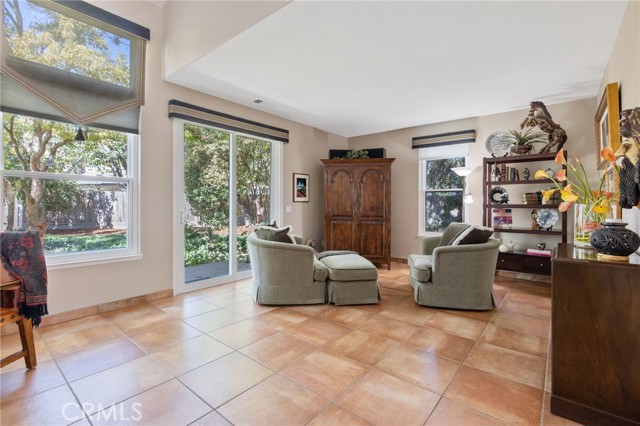 Detail Gallery Image 17 of 75 For 6030 W Country Ct, Visalia,  CA 93277 - 4 Beds | 2/1 Baths