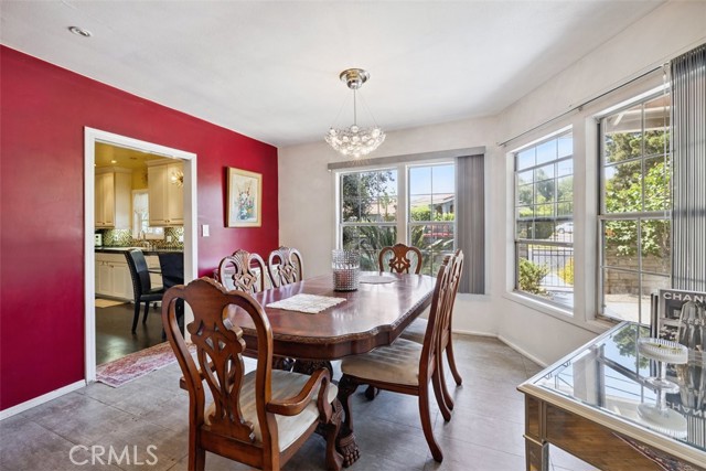 5800 Winnetka Avenue, Woodland Hills CA: https://media.crmls.org/medias/8b4fbdb1-0940-4bee-ae65-c963a8631b2e.jpg