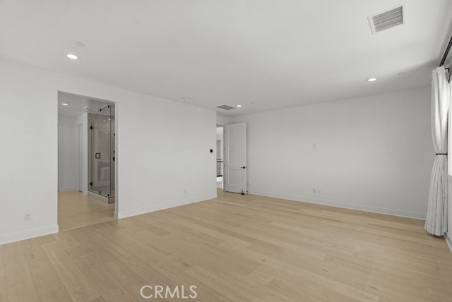 20434 W Albion Way, Porter Ranch CA: https://media.crmls.org/medias/8b51486c-3c2c-4e35-a813-d2bd2078a370.jpg