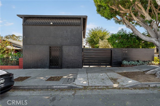 Detail Gallery Image 6 of 45 For 654 S Soto St, Los Angeles,  CA 90023 - 4 Beds | 4 Baths