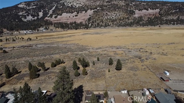 Detail Gallery Image 32 of 36 For 717 E Meadow Ln, Big Bear City,  CA 92314 - 2 Beds | 2 Baths