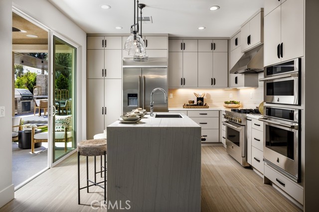Detail Gallery Image 4 of 10 For 582 Mcfadden St, Placentia,  CA 92870 - 4 Beds | 3 Baths