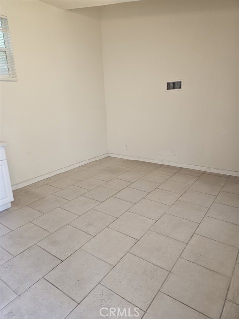 3946 Knobhill Drive, Sherman Oaks CA: https://media.crmls.org/medias/8b537d3a-fdf3-443f-b3f9-642293221732.jpg